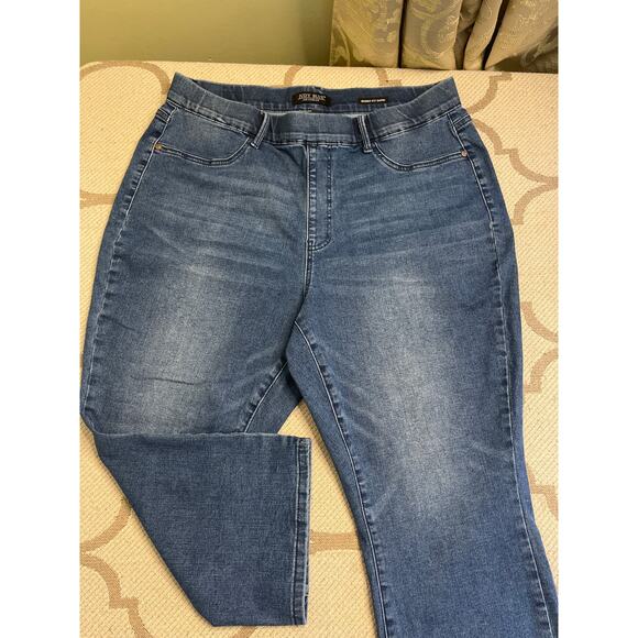 Judy Blue Skinny Fit Capri Blue Jeans, Size 18W - Picture 1 of 15